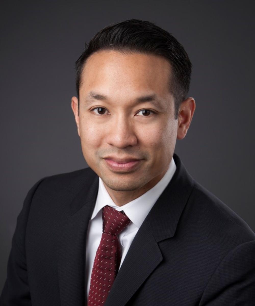 Johnson Hoang headshot